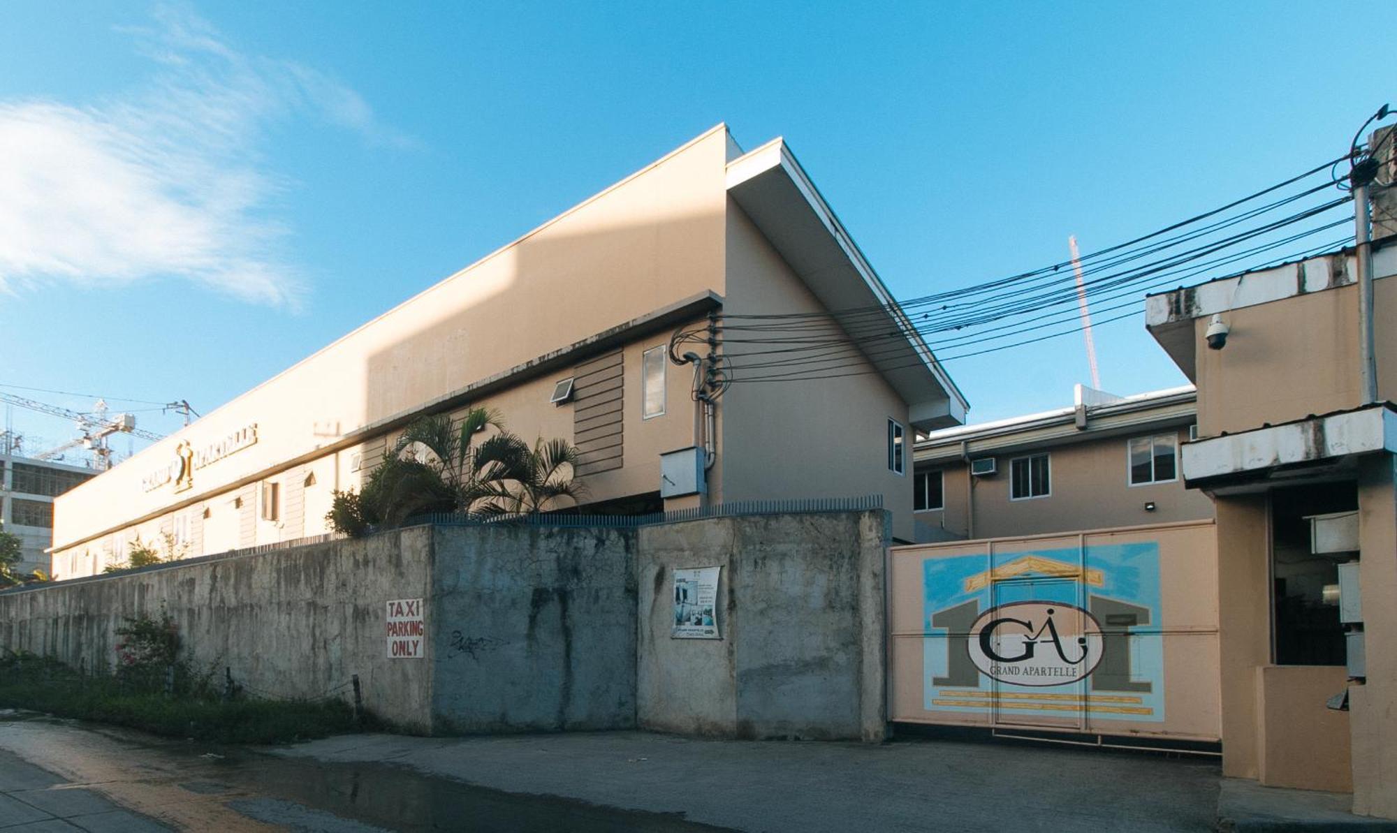 Reddoorz At Grand Apartelle Hernan Cortes Cebu Εξωτερικό φωτογραφία