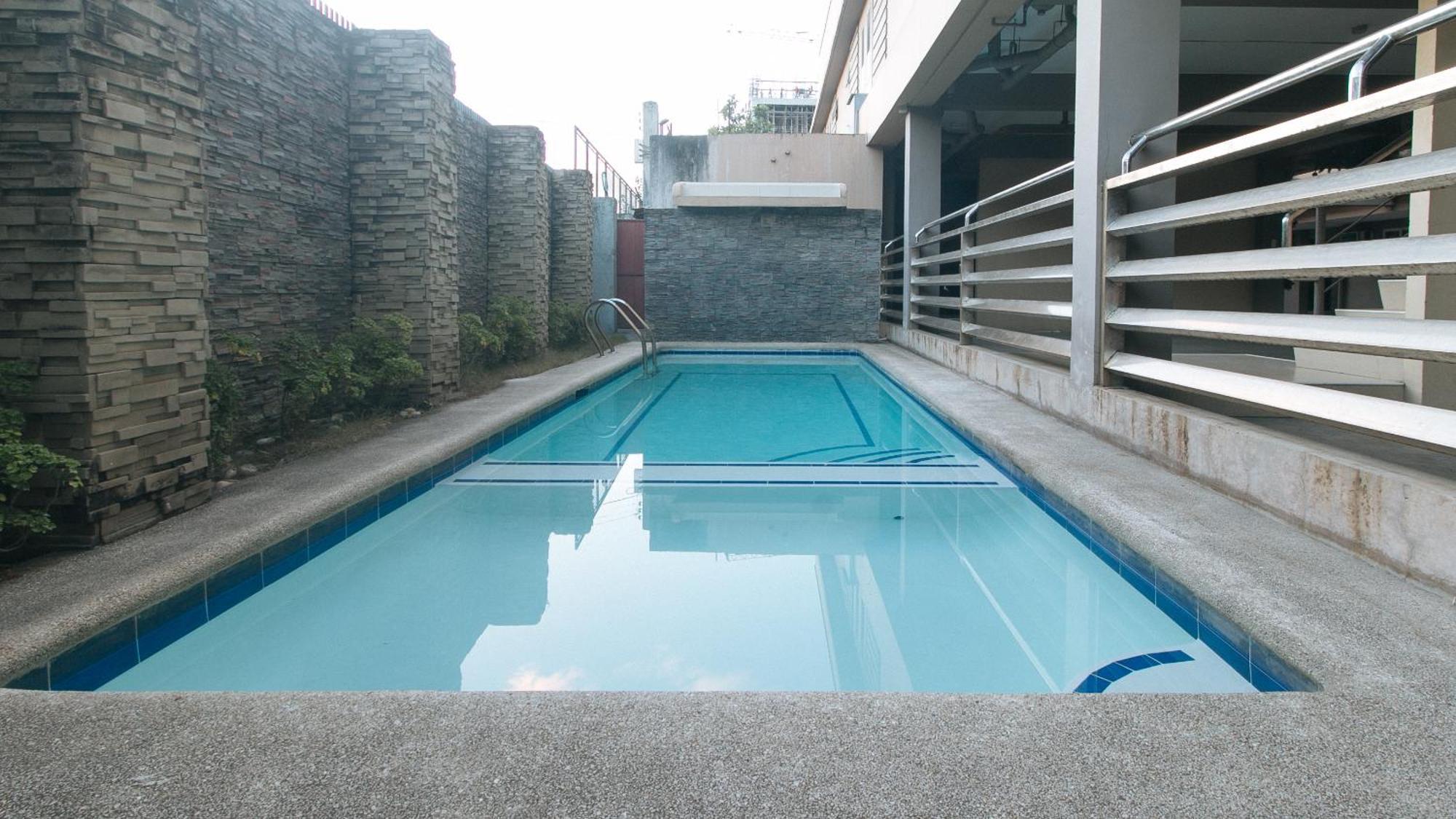 Reddoorz At Grand Apartelle Hernan Cortes Cebu Εξωτερικό φωτογραφία